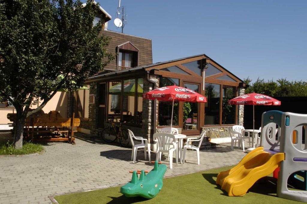 Penzion Tatry Πόπραντ Εξωτερικό φωτογραφία